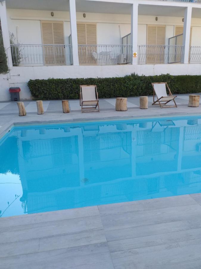 Ψιλή Άμμος Hotel Tolón Eksteriør billede