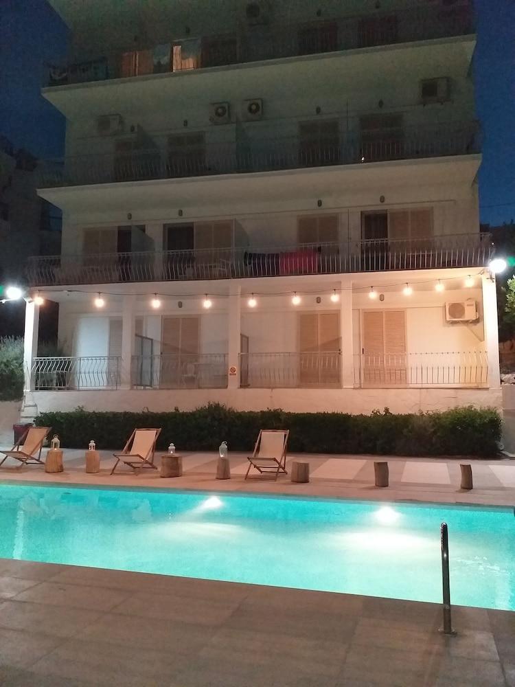 Ψιλή Άμμος Hotel Tolón Eksteriør billede