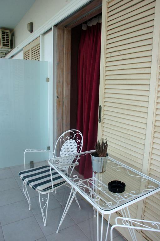 Ψιλή Άμμος Hotel Tolón Eksteriør billede